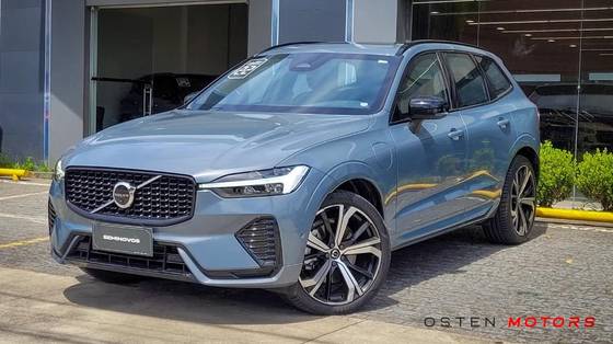 VOLVO XC60 2.0 T8 RECHARGE R-DESIGN AWD GEARTRONIC
